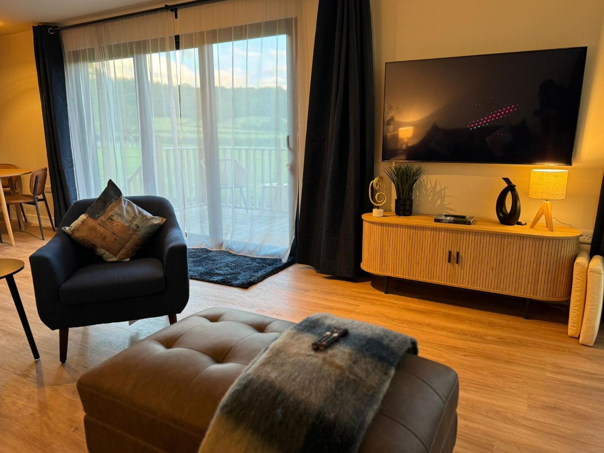 Unbox At Poplar Tree Villa Durham Eksteriør bilde